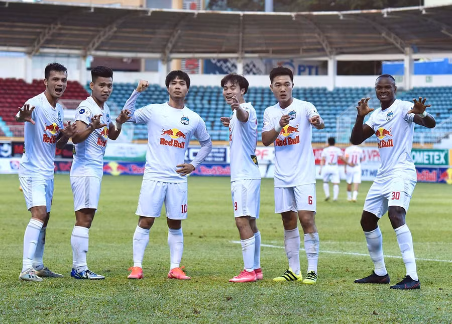 HAGL đã giành quyền dự AFC Champions League 2022. Ảnh: V.N