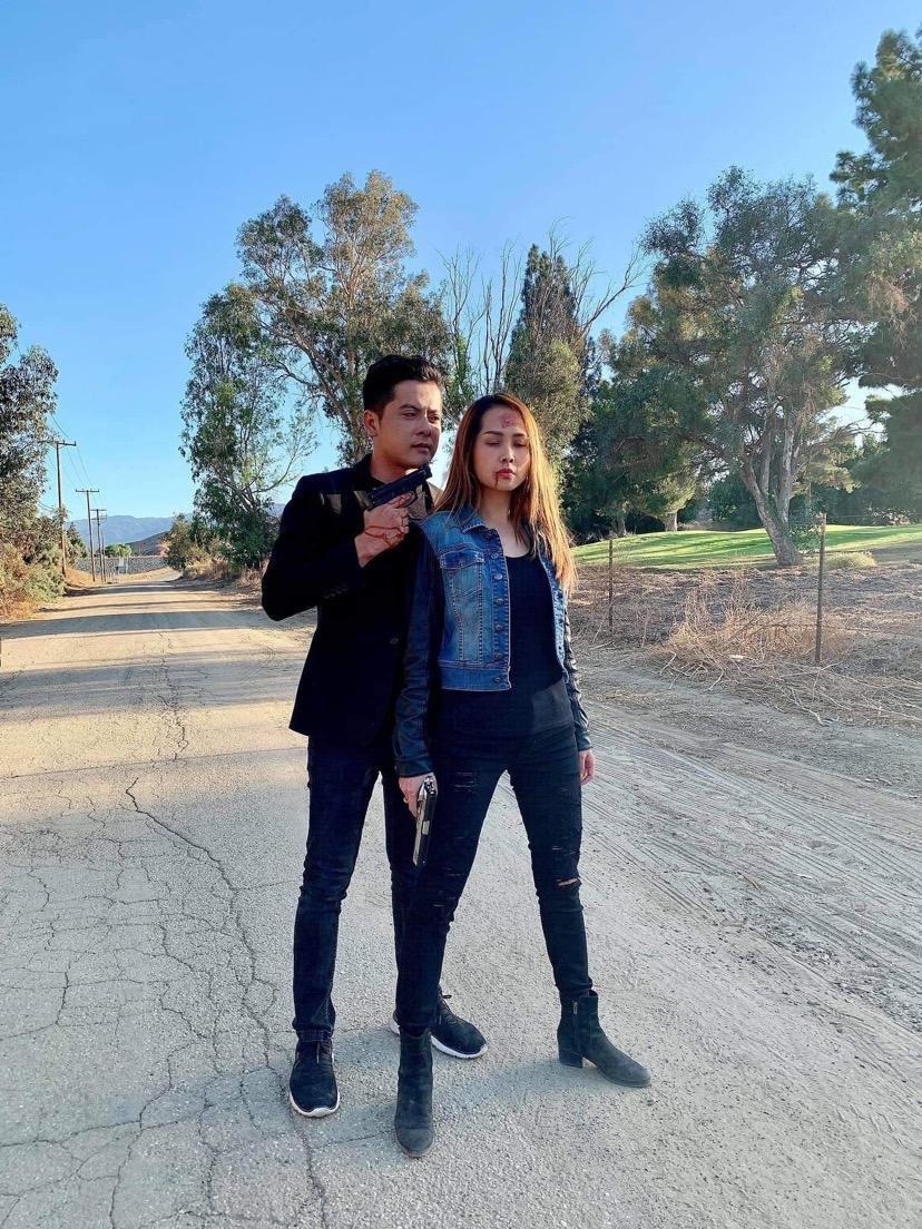 Minh Thư hóa thân bụi bặm cùng Hoàng Anh trong phim mới. Ảnh: NVCC