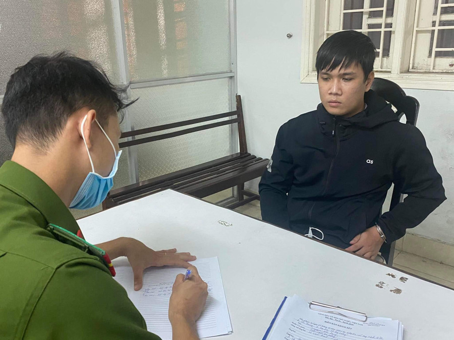 Nhân bị tạm giữ hình sự. Ảnh: Nguyễn Tú Nhân bị tạm giữ hình sự. Ảnh: Nguyễn Tú