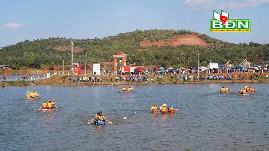 Đắk Nông có nhiều hồ, suối có thể khai thác phát triển du lịch