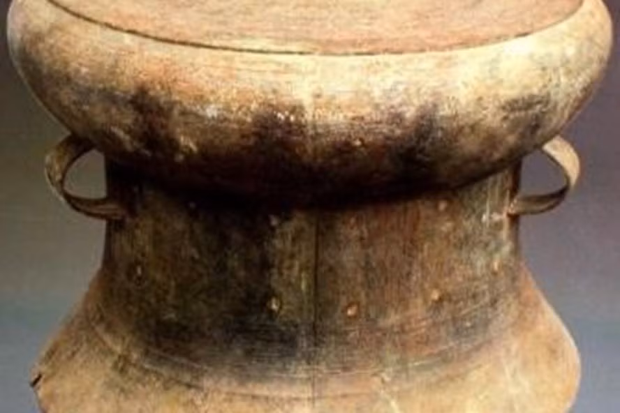 Trống đồng Cổ Loa, khai quật tại Cổ Loa, Đông Anh (Hà Nội) năm 1982. Nguồn: Trịnh Sinh