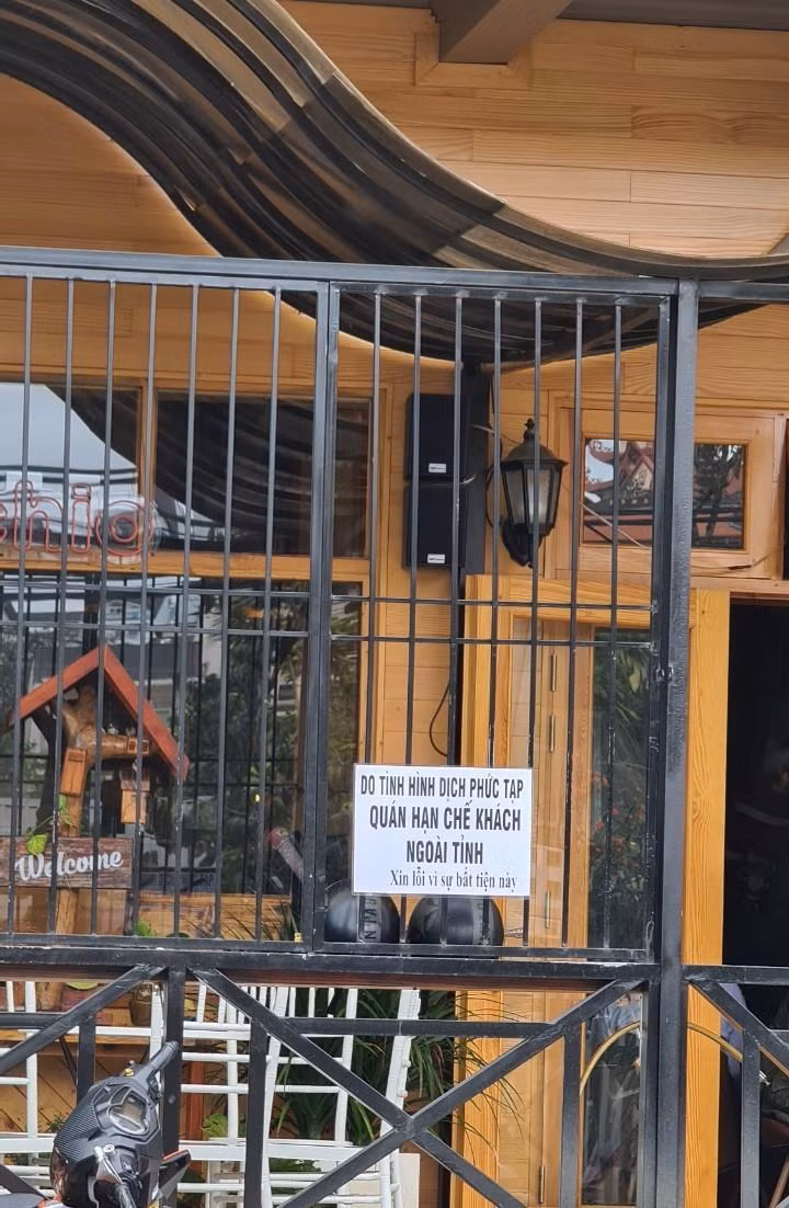 Quán cà phê để bảng: 