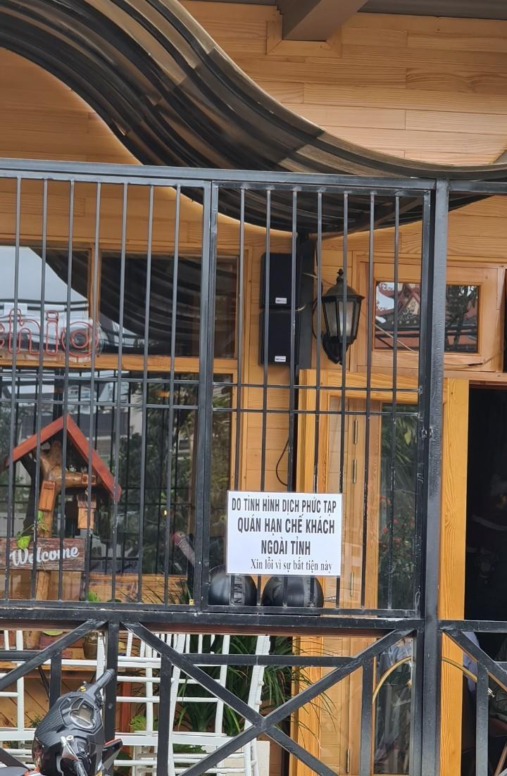 Quán cà phê để bảng: 