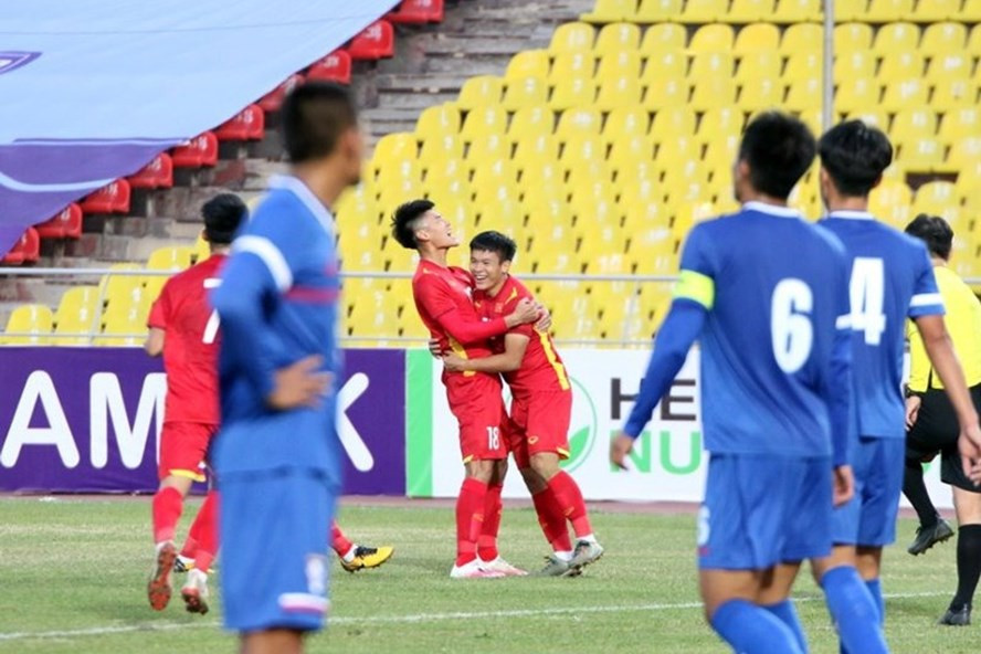 U23 Việt Nam hướng tới mục tiêu giành 3 điểm trước U23 Myanmar. Ảnh: VFF