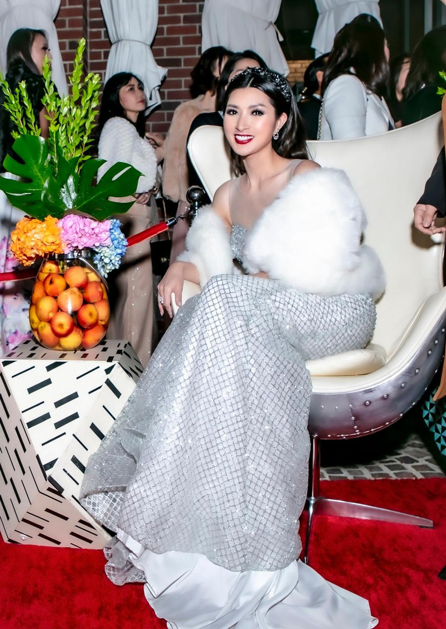 Nguyễn Hồng Nhung khoe nhan sắc rạng rỡ tại thảm đỏ Hollywood. Ảnh: NVCC