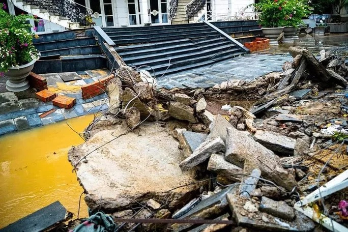 Một điểm sạt lở bên trong Resort Hoàng Gia Quy Nhơn