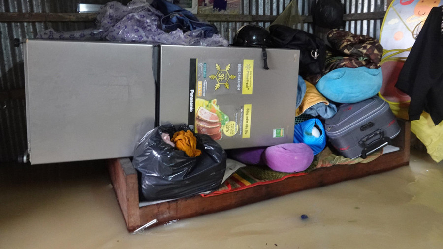 Nhà của một hộ dân ở TP.Quy Nhơn bị ngập nước. Ảnh: Hoàng Trọng Nhà của một hộ dân ở TP.Quy Nhơn bị ngập nước. Ảnh: Hoàng Trọng