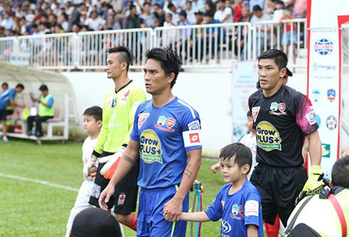 Lê Hoàng Thiên từng là đội trưởng của CLB Hoàng Anh Gia Lai. Ảnh: SPORT Lê Hoàng Thiên từng là đội trưởng của CLB Hoàng Anh Gia Lai. Ảnh: SPORT