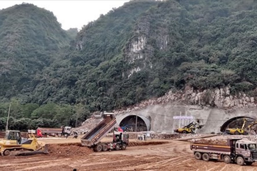 Chính phủ đề xuất đầu tư 729km cao tốc Bắc - Nam. Ảnh ĐT