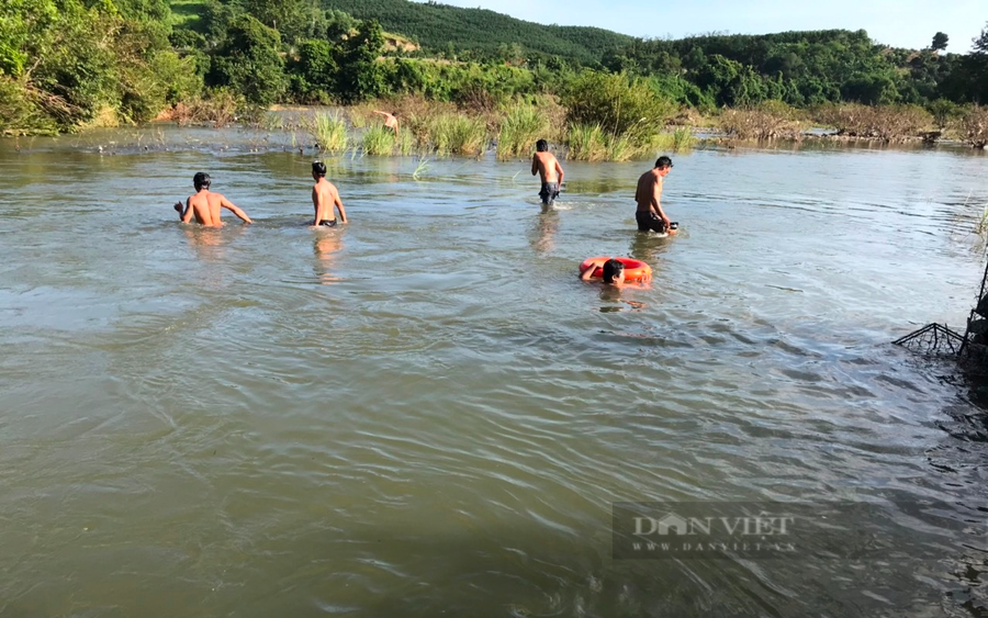 Khu vực xảy ra vụ mất tích vào chiều 4/11. Ảnh: C.T Khu vực xảy ra vụ mất tích vào chiều 4/11. Ảnh: C.T