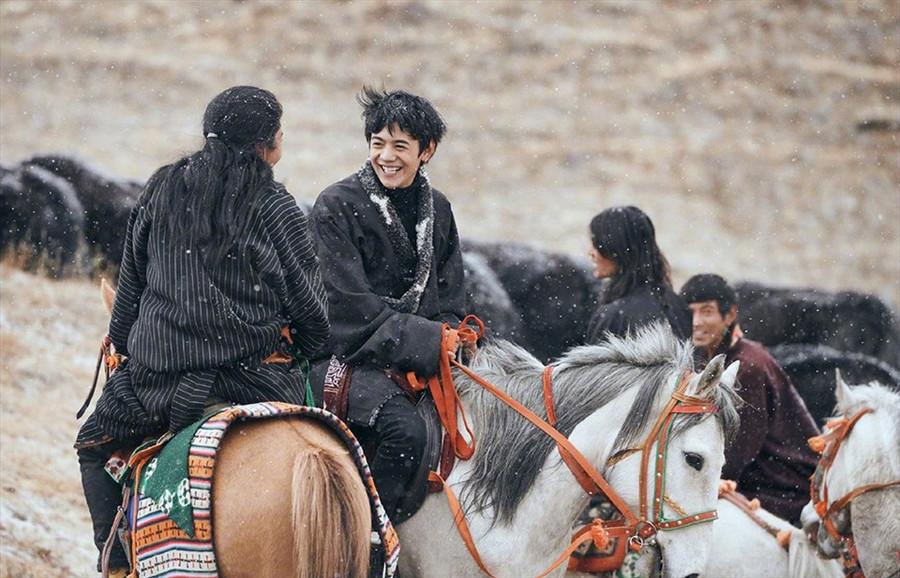 Khán giả yêu mến bình chọn Đinh Chân là “chàng trai chăn bò đẹp trai nhất thế giới“. Ảnh: 163