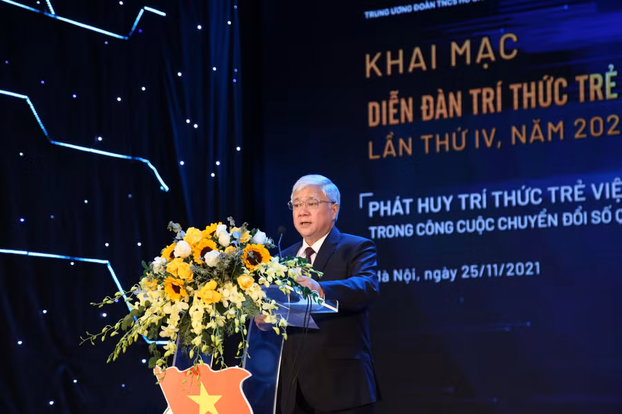 Ông Đỗ Văn Chiến phát biểu tại diễn đàn. Ảnh: Đăng Hải