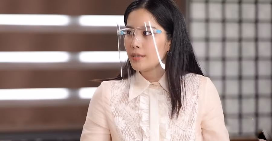 Nam Em cho rằng phụ nữ cần mạnh mẽ để vượt qua những khó khăn trong cuộc sống. Ảnh: Chụp màn hình