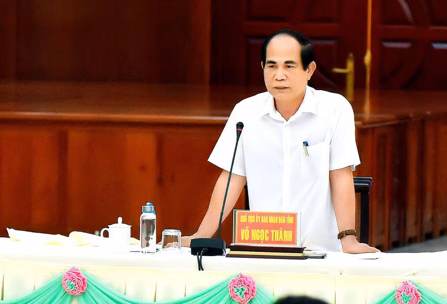 Đồng chí Võ Ngọc Thành-Phó Bí thư Tỉnh ủy, Chủ tịch UBND tỉnh chủ trì phát biểu tại hội nghị. Ảnh: Đức Thụy