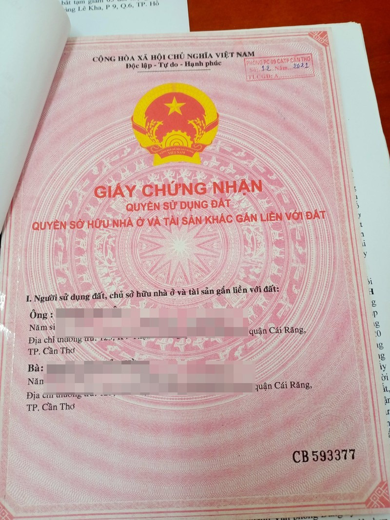 Tang vật của nhóm đối tượng lừa đảo chiếm đoạt tài sản. Ảnh: Công an cung cấp. Tang vật của nhóm đối tượng lừa đảo chiếm đoạt tài sản. Ảnh: Công an cung cấp.