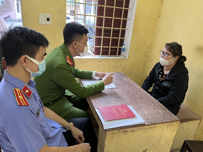  Nguyễn Thị Hồng - tức Hồng 