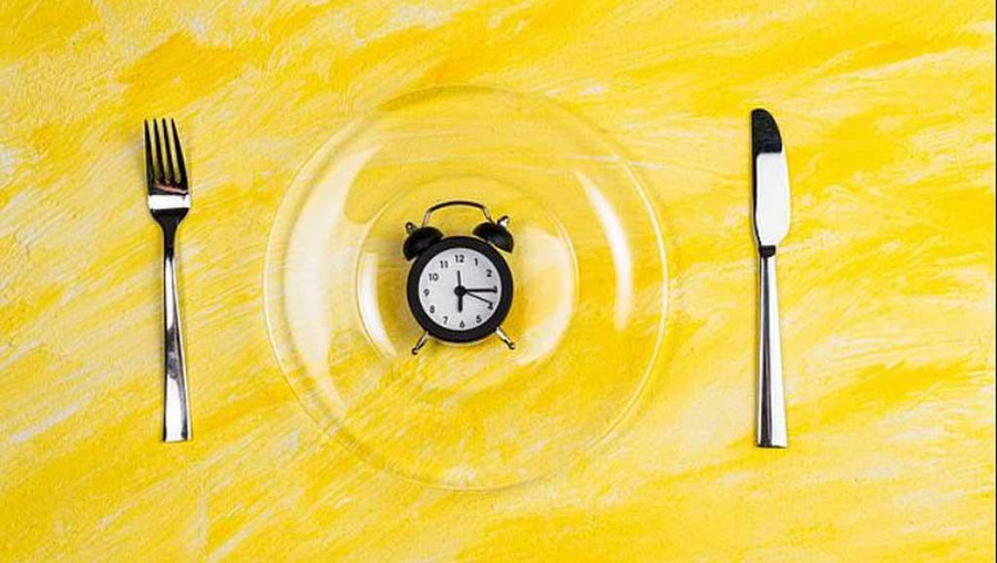 Ăn bữa sáng muộn hơn và bữa tối sớm hơn giúp cải thiện tích cực lượng đường trong máu. Ảnh: Shutterstock Ăn bữa sáng muộn hơn và bữa tối sớm hơn giúp cải thiện tích cực lượng đường trong máu. Ảnh: Shutterstock
