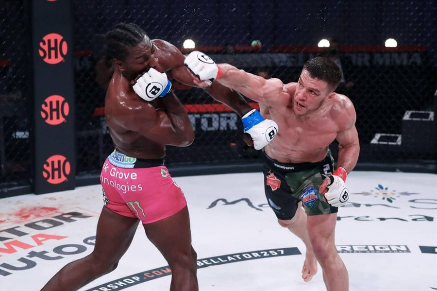 Hình ảnh của bộ môn MMA đang ngày một gần gũi hơn với khán giả Việt Nam. Ảnh: Bellator MMA