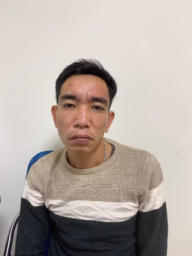 Đối tượng Thọ bị bắt sau 7 ngày gây ra vụ trộm đột nhập táo tợn. Đối tượng Thọ bị bắt sau 7 ngày gây ra vụ trộm đột nhập táo tợn.