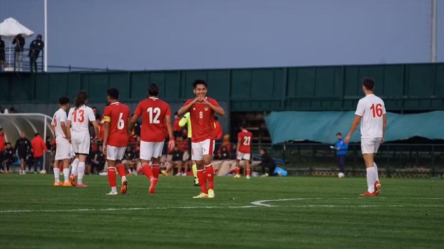 Tuyển Indonesia thi đấu tưng bừng trước Antalyaspor. Ảnh: PSSI