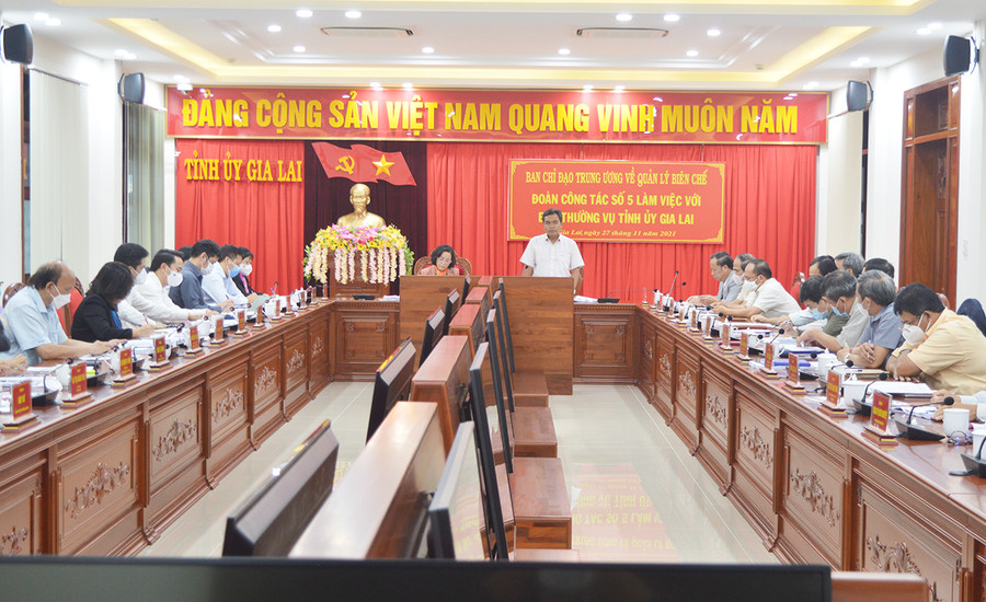 Quang cảnh buổi làm việc. Ảnh: Anh Huy Quang cảnh buổi làm việc. Ảnh: Anh Huy