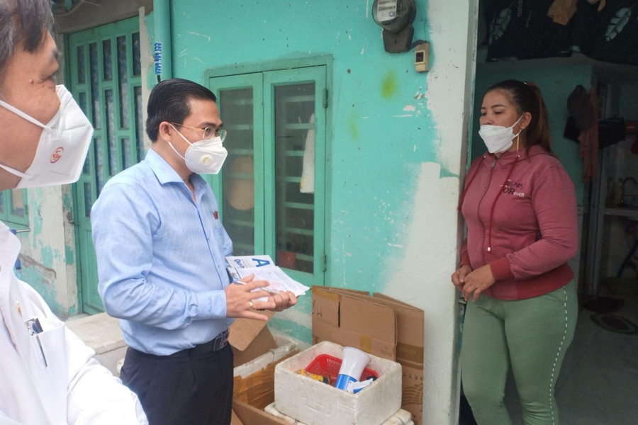 Đoàn giám sát của HĐND TP.HCM đi thực tế tại TP.Thủ Đức - Ảnh: Phạm Thu Ngân Đoàn giám sát của HĐND TP.HCM đi thực tế tại TP.Thủ Đức - Ảnh: PHẠM THU NGÂN