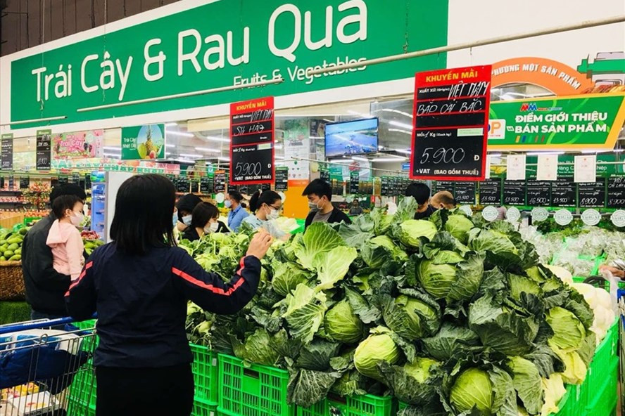  Giá hàng hóa tăng đẩy chỉ số giá tiêu dùng tháng 11 tăng so với cùng kỳ năm trước. Ảnh: Vũ Long