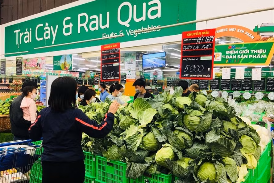 Giá hàng hóa tăng đẩy chỉ số giá tiêu dùng tháng 11 tăng so với cùng kỳ năm trước. Ảnh: Vũ Long Giá hàng hóa tăng đẩy chỉ số giá tiêu dùng tháng 11 tăng so với cùng kỳ năm trước. Ảnh: Vũ Long