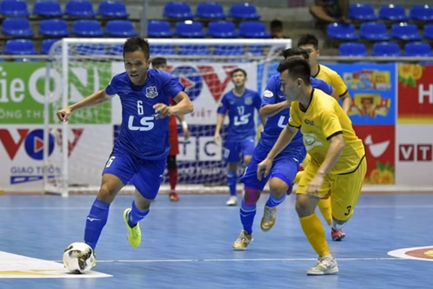 Câu lạc bộ Thái Sơn Nam (áo xanh) là ứng viên nặng ký cho chức vô địch. Ảnh: VFF