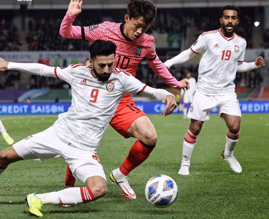 Tuyển Hàn Quốc hoàn toàn lấn lướt UAE. Ảnh: AFC