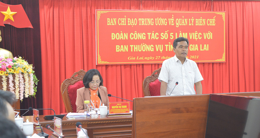 Bí thư Tỉnh ủy Hồ Văn Niên phát biểu ý kiến tại buổi làm việc. Ảnh: Anh Huy Bí thư Tỉnh ủy Hồ Văn Niên phát biểu ý kiến tại buổi làm việc. Ảnh: Anh Huy