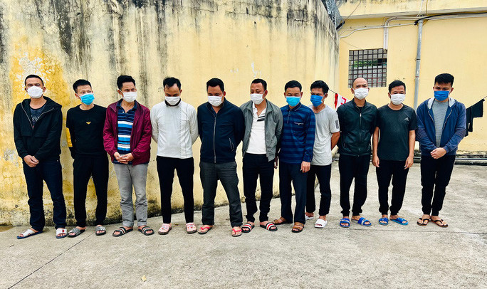 Những con bạc bị công an bất quả tang Những con bạc bị công an bất quả tang