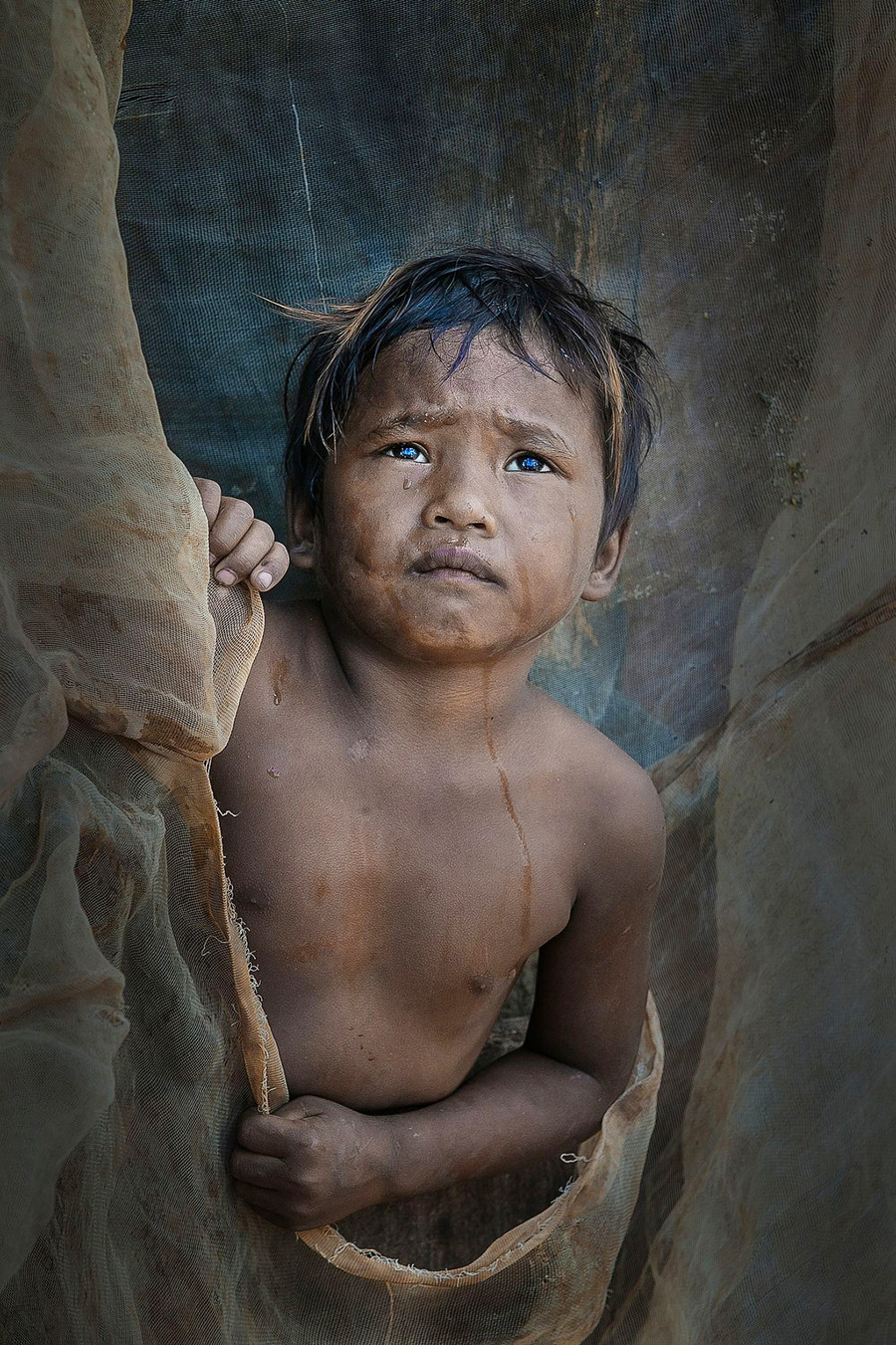 Tác phẩm Núp nắng của Nghệ sĩ Nhiếp ảnh Nguyễn Linh Vinh Quốc. Tác phẩm Núp nắng của Nghệ sĩ Nhiếp ảnh Nguyễn Linh Vinh Quốc