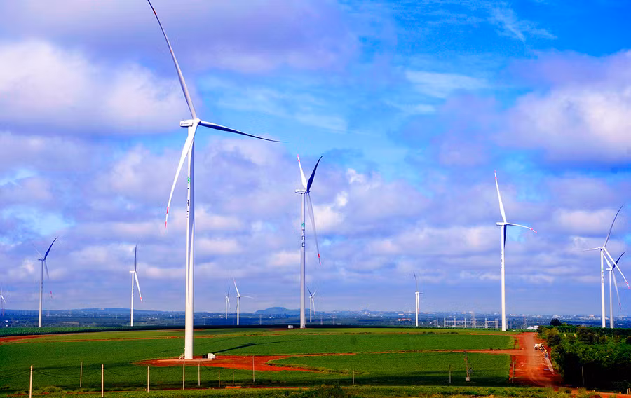  Các dự án điện gió ở huyện Đak Đoa nỗ lực về đích đóng điện thử nghiệm công nhận vận hành thương mại. Ảnh: Hùng Hoa Lư