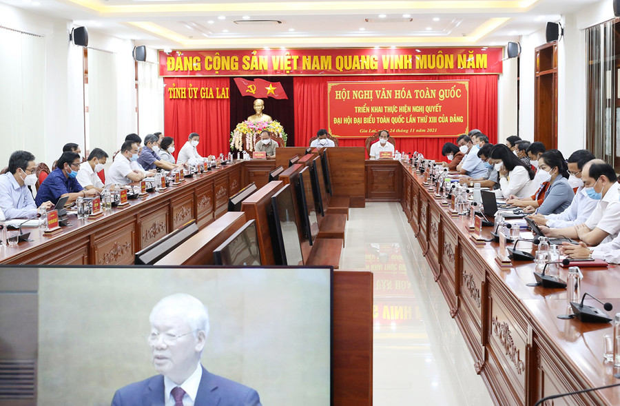 Quang cảnh hội nghị tại phòng họp trực tuyến Tỉnh ủy Gia Lai. Ảnh: Phương Duyên  Quang cảnh hội nghị tại phòng họp trực tuyến Tỉnh ủy (điểm cầu Gia Lai). Ảnh: Phương Duyên