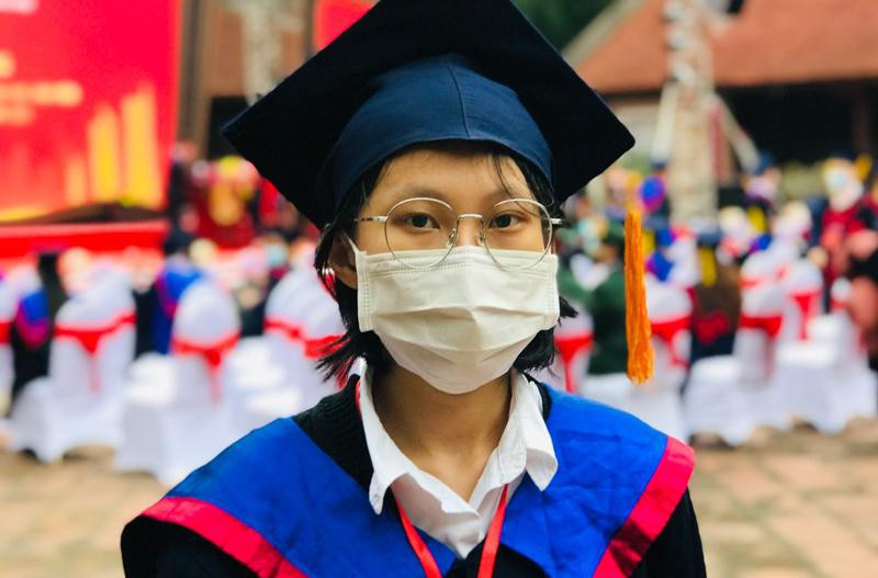 Thủ khoa Lê Mỹ Quỳnh. Ảnh: Nguyệt Ánh