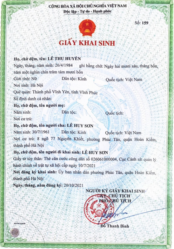 Tờ giấy khai sinh chị Huyền phải mất 37 năm mới có được.