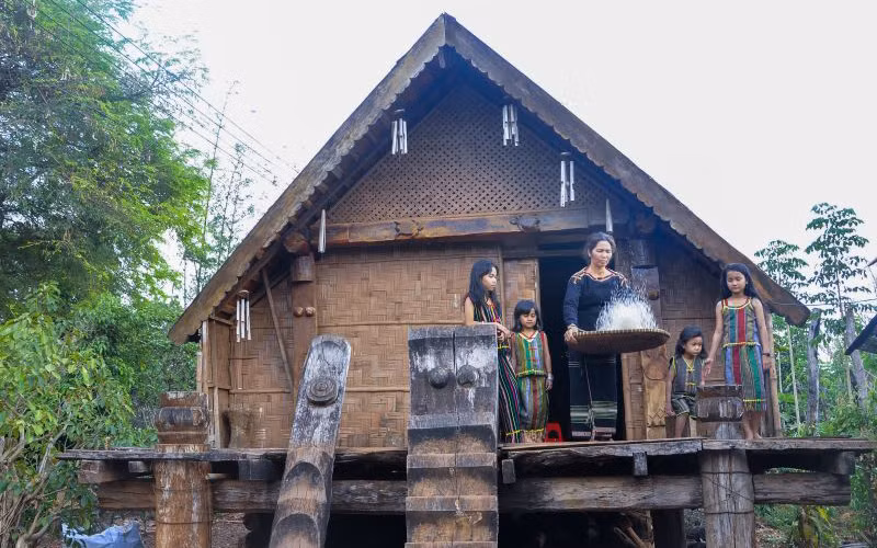 Nhà dài, kiến trúc độc đáo và đặc sắc của người Ê Đê.