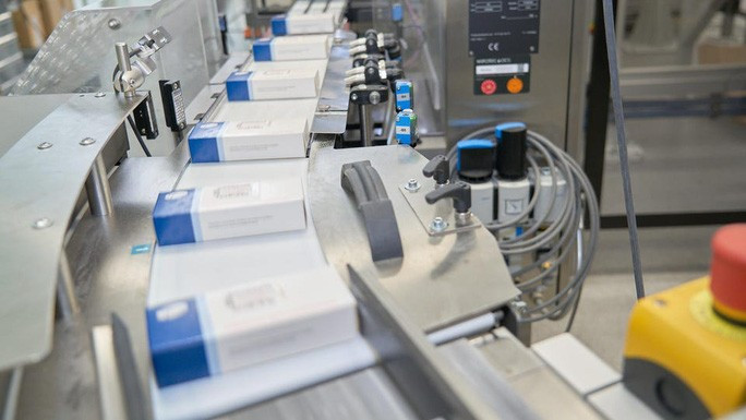 Thuốc điều trị Covid-19 của Pfizer được đóng gói. Ảnh: Pfizer