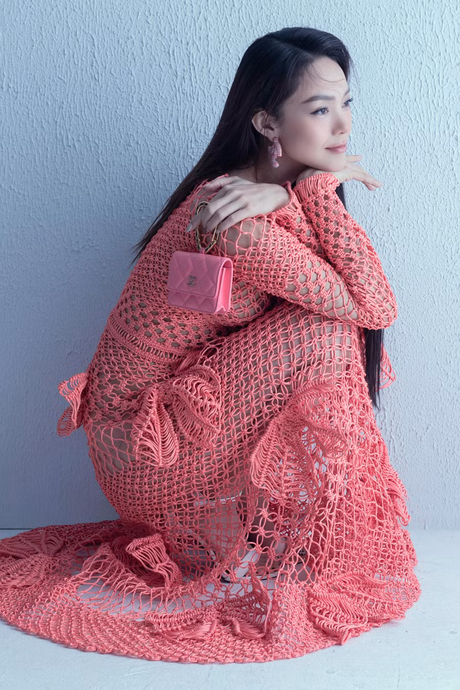 Sau khi đăng tải bộ ảnh này, Minh Hằng nhận được nhiều lời khen 