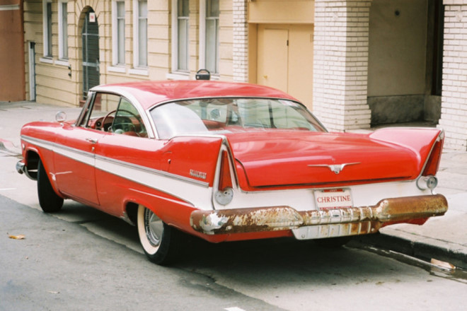 Trong phim đã từng xuất hiện chiếc Christine có "tính cách của kẻ sát nhân". 1