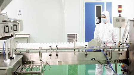 Nhiều thuốc nội được sản xuất trên dây chuyền hiện đại, đạt tiêu chuẩn quốc tế. Nhiều thuốc nội được sản xuất trên dây chuyền hiện đại, đạt tiêu chuẩn quốc tế.