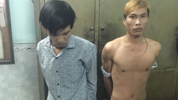 Hai đối tượng tại cơ quan Công an. Hai đối tượng tại cơ quan Công an.