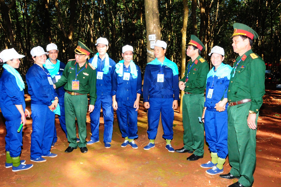 Lao động người dân tộc thiểu số luôn coi Binh đoàn là chỗ dựa tin cậy để yên tâm sản xuất, nâng cao đời sống. Ảnh: Trần Dung