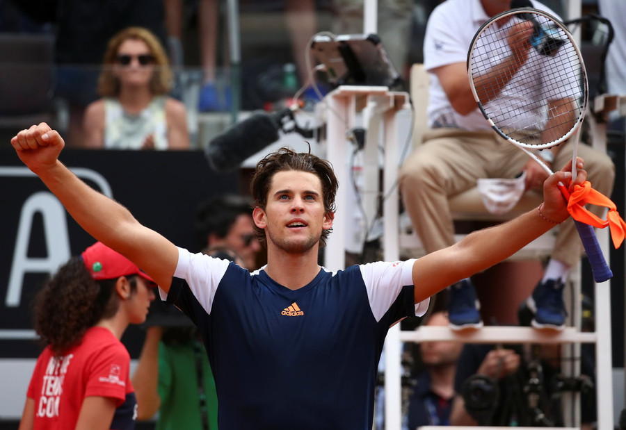 Dominic Thiem ăn mừng chiến thắng trước Nadal. Dominic Thiem ăn mừng chiến thắng trước Nadal.