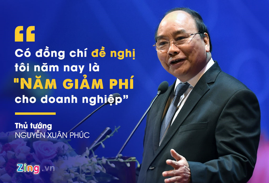 Người đứng đầu Chính phủ nhấn mạnh chi phí thủ tục hành chính về thuế, hải quan, giấy phép, phí BOT, chi phí về logicstic, chi phí sử dụng các công trình dịch vụ công, nhất là chi phí kiểm định, thẩm định, giám định... đang đè nặng lên doanh nghiệp. "Có đồng chí đề nghị Thủ tướng năm nay đặt tên là năm giảm phí cho doanh nghiệp”, ông nói. 6