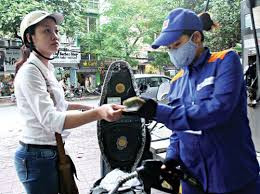 Giá xăng dầu đồng loạt giảm từ 15 giờ chiều nay - 20/5. (Ảnh: Internet)