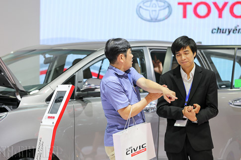 Ô tô lắp ráp trong nước đang đứng trước sức cạnh tranh từ các dòng xe nhập khẩu 5