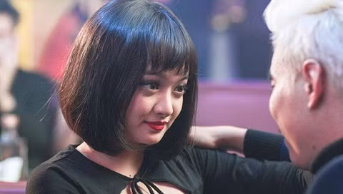 Kaity Nguyễn lúc ngây thơ, lúc nóng bỏng trong 