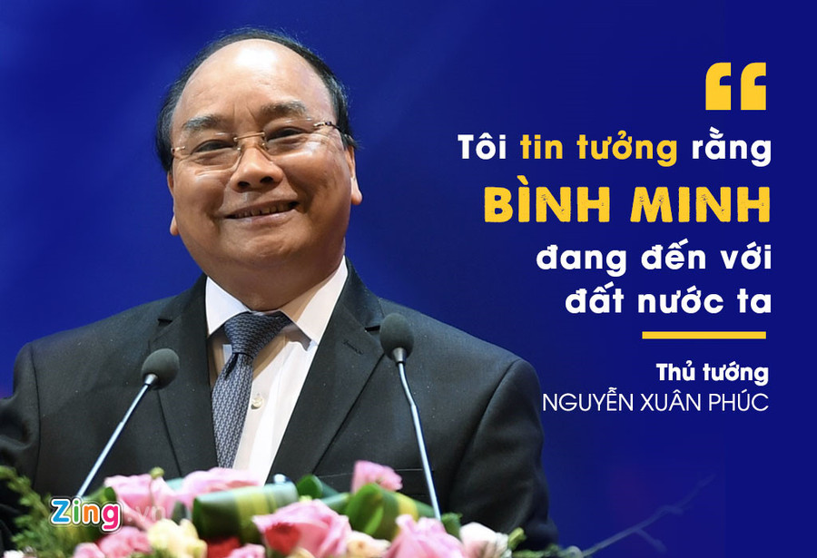 "Tôi nghĩ rằng bình minh đang đến đất nước ta, tôi tin tưởng các bạn, những doanh nghiệp sẽ đóng góp cho bình minh rực sáng trên Tổ quốc Việt Nam thân yêu. Với tinh thần đó, tôi tin tưởng rằng chúng ta sẽ xây dựng một hệ sinh thái lành mạnh, mà ở đó tất cả các thành phần kinh tế đều phát triển bình đẳng, kết nối và hỗ trợ nhau, đem lại sự thịnh vượng và phát triển kinh tế chung cho Việt Nam", Thủ tướng nhấn mạnh khi kết luận Hội nghị chiều 17-5. 1